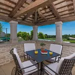 Family Kata San Lorenzo Villa Vošteni
