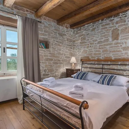 Family Kata San Lorenzo * Vošteni